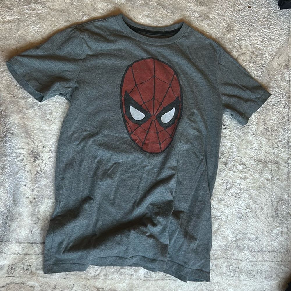 Spider-Man gray T shirt.